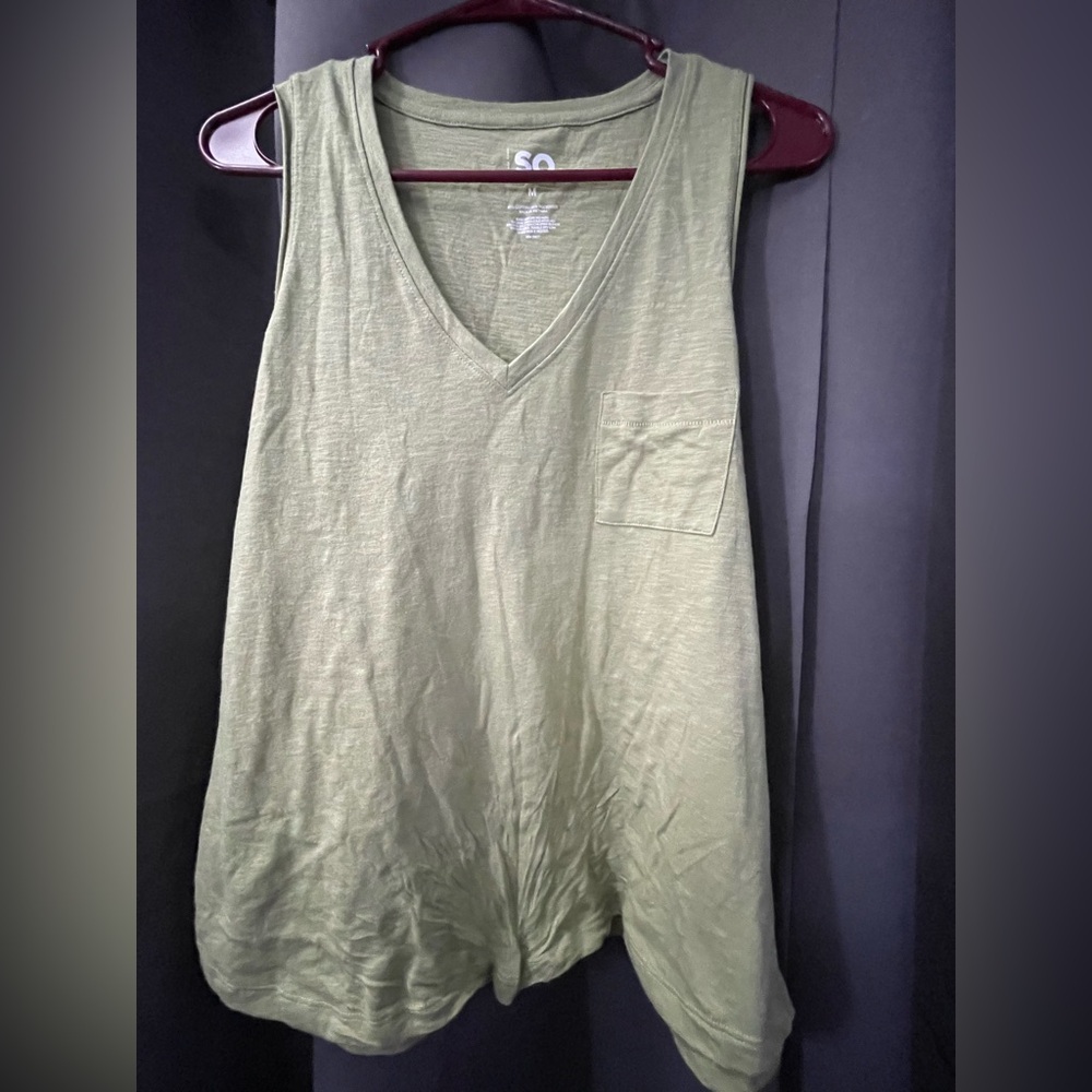NWT SO Women's Light Olive Tank Top with Pocket